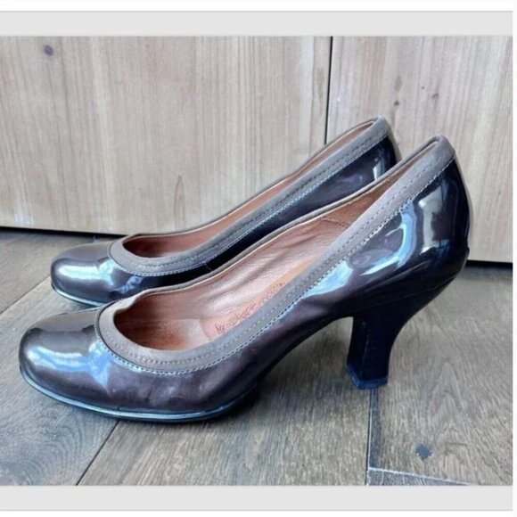 Sofft Patent Leather Bronze Dress Pumps Size 7.5 Metallic Comfort Heels Classic - Picture 1 of 6